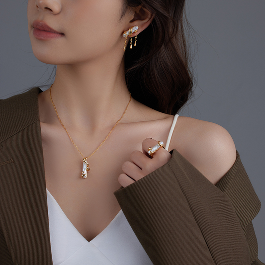 Golden Twig · Baroque Pearl Earrings / Ring / Necklace / Set