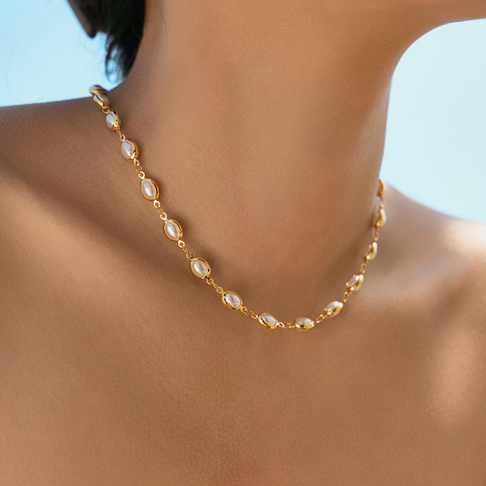 French Retro Pearl Necklace