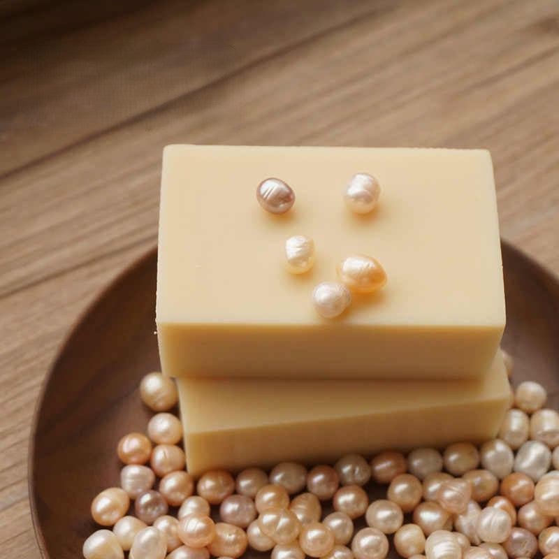 Pearl & Goat’s Milk Soap